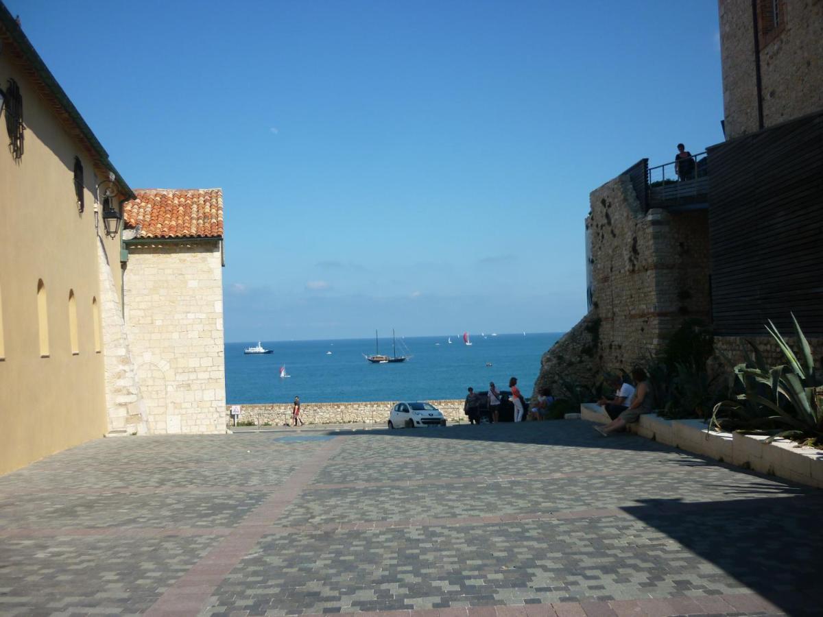 Le Crystal Apartment Antibes Bagian luar foto