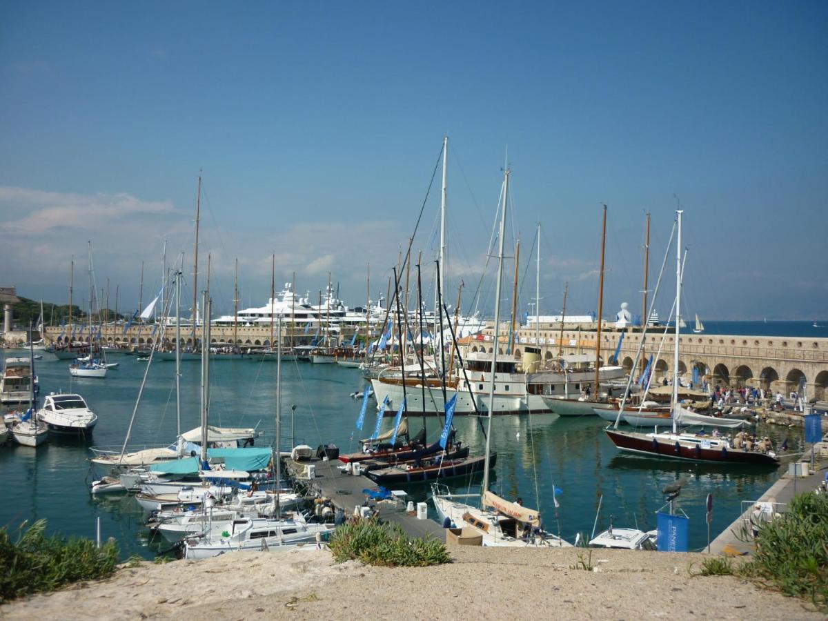 Le Crystal Apartment Antibes Bagian luar foto